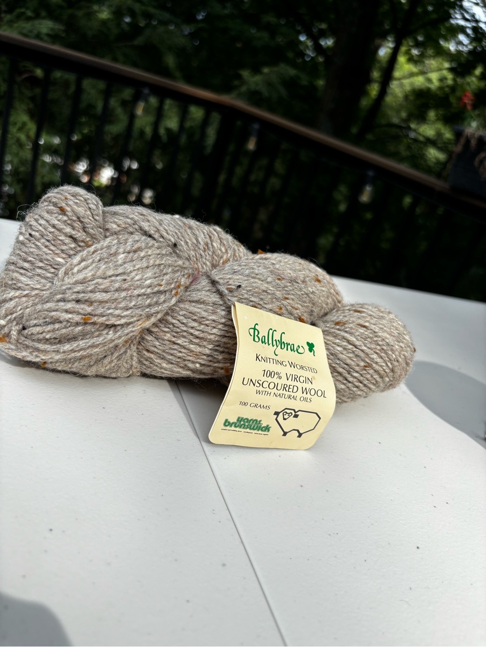 yarns brunswick Ballybrae Knitting Worsted 100% Virgin Unscoured Wool